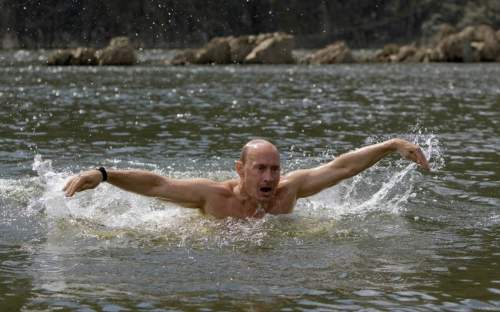 Путин - секс-символ России.