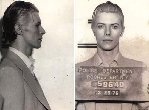 Фотографии Дэвида Боуи 1976 года. Он был арестован в Рочестере за хранение марихуаны.