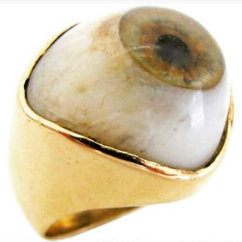 Викторианское траурное кольцо со стеклянным глазом умершего ок. 1890 г.