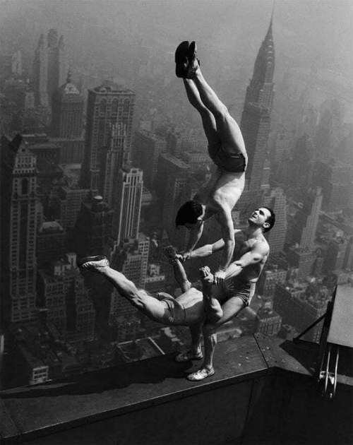 Баланс акробатов на вершине Эмпайр Стейт Билдинг, 1934 г.